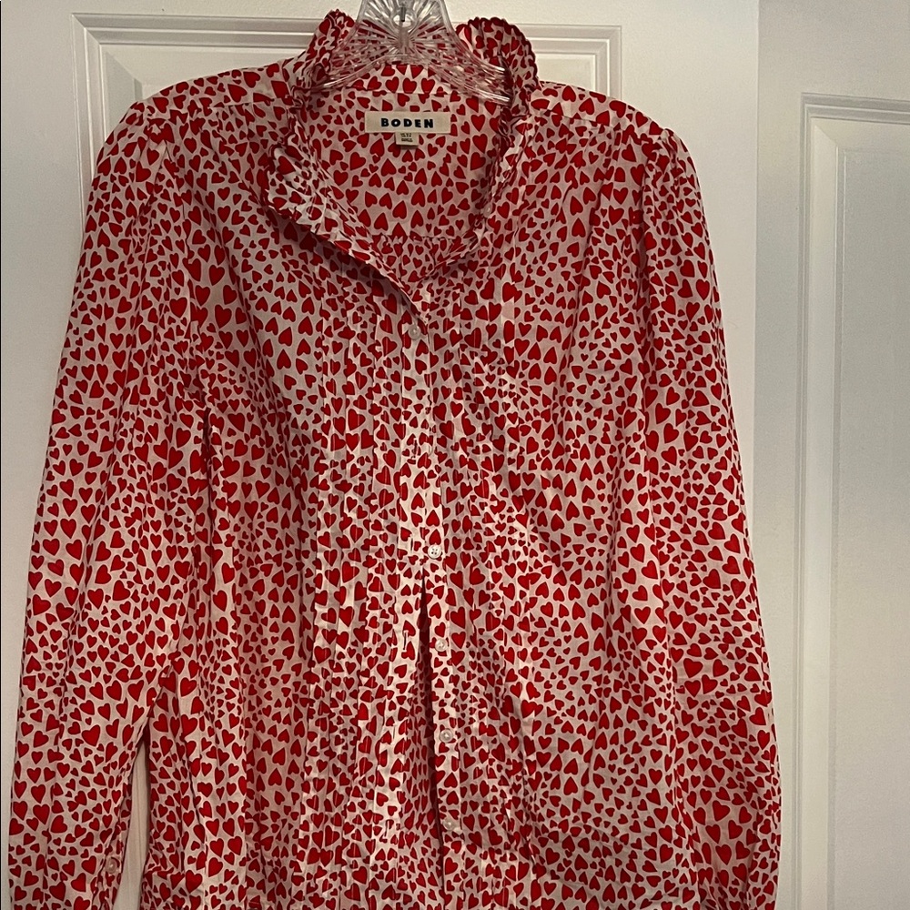 Boden Red and White Heart Print Button Down Shirt